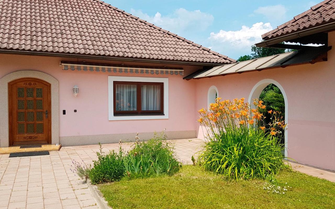 Bungalow Am Deber Velden - Augsdorf Velden am Wörthersee Exterior foto